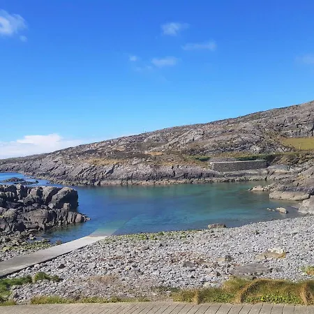 Ferienhaus Cois Farraige Eadargoil